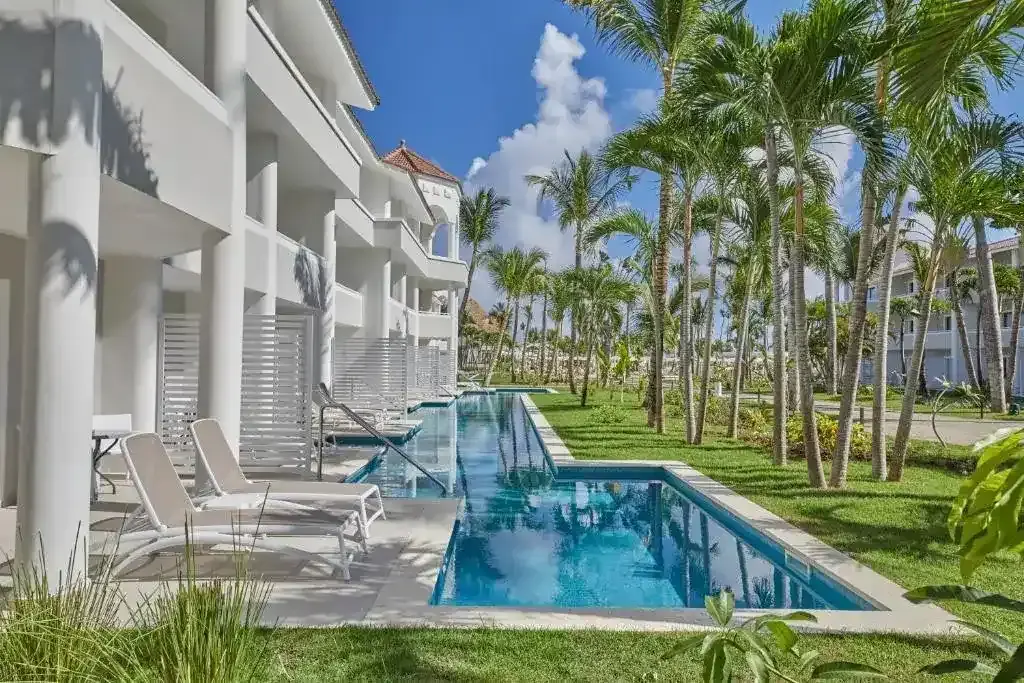 From Santo Domingo Airport to Bahia Principe Luxury Ambar: All options explained