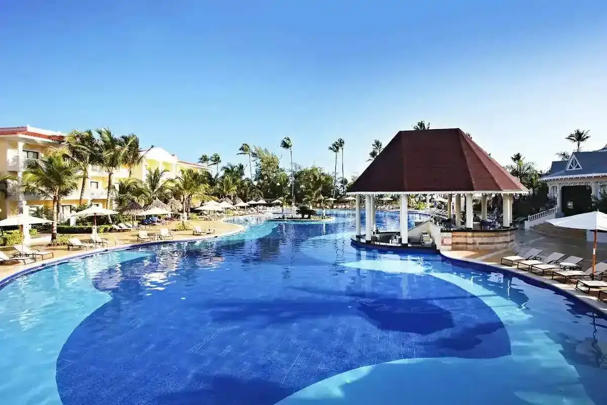 How to get from the Punta Cana Airport to the Bahia Principe Luxury Esmeralda