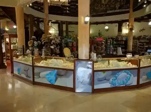 Gift Shopping Tour From Dreams Royal Beach Punta Cana