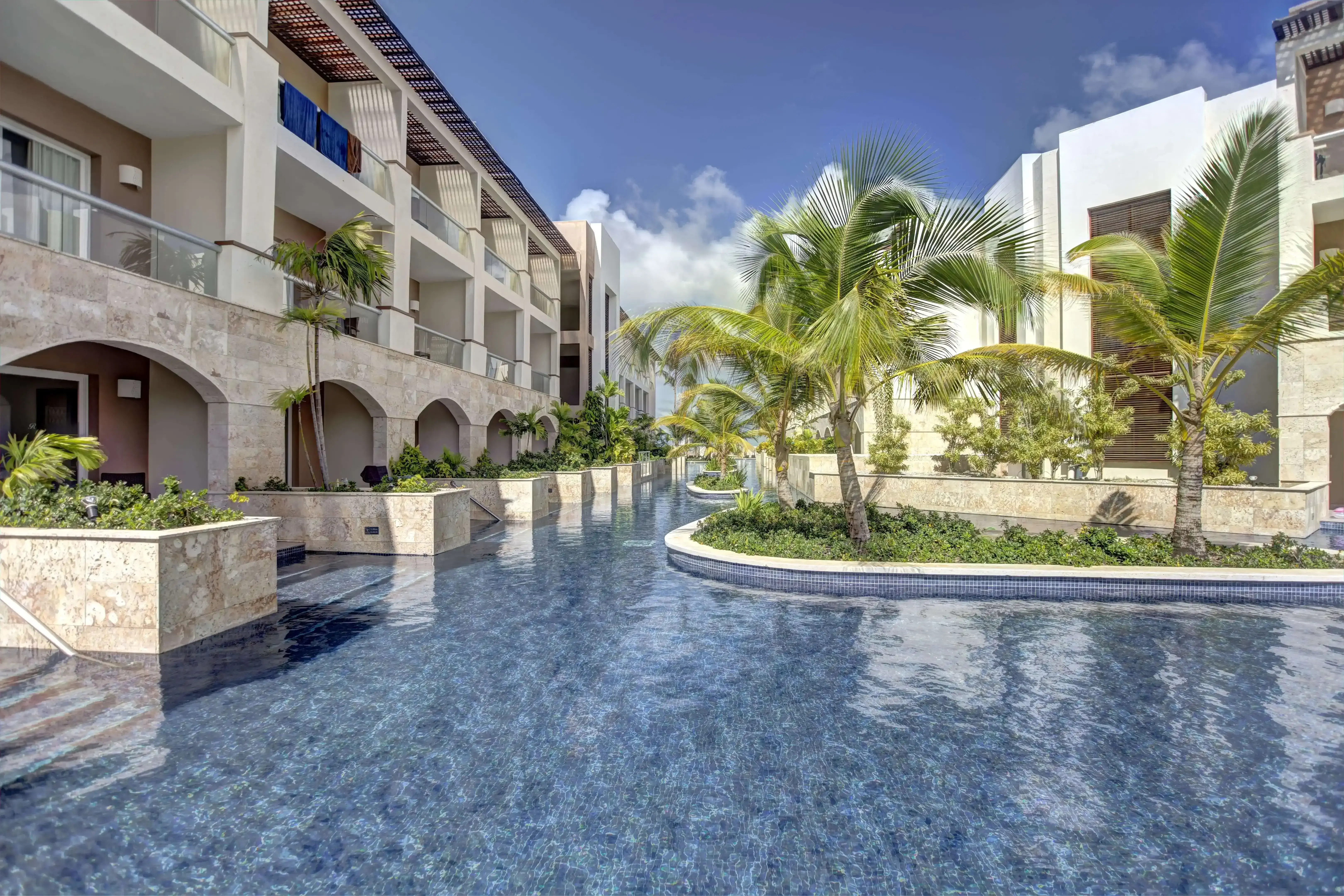 From Santo Domingo Airport to Royalton Punta Cana: All options explained
